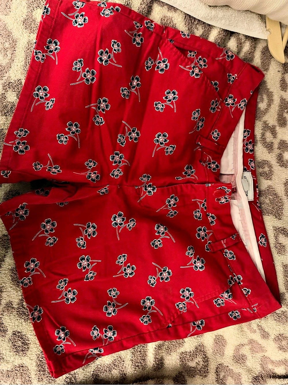 Claiborne Floral Mini Dress in Red & White Size 10 Like New